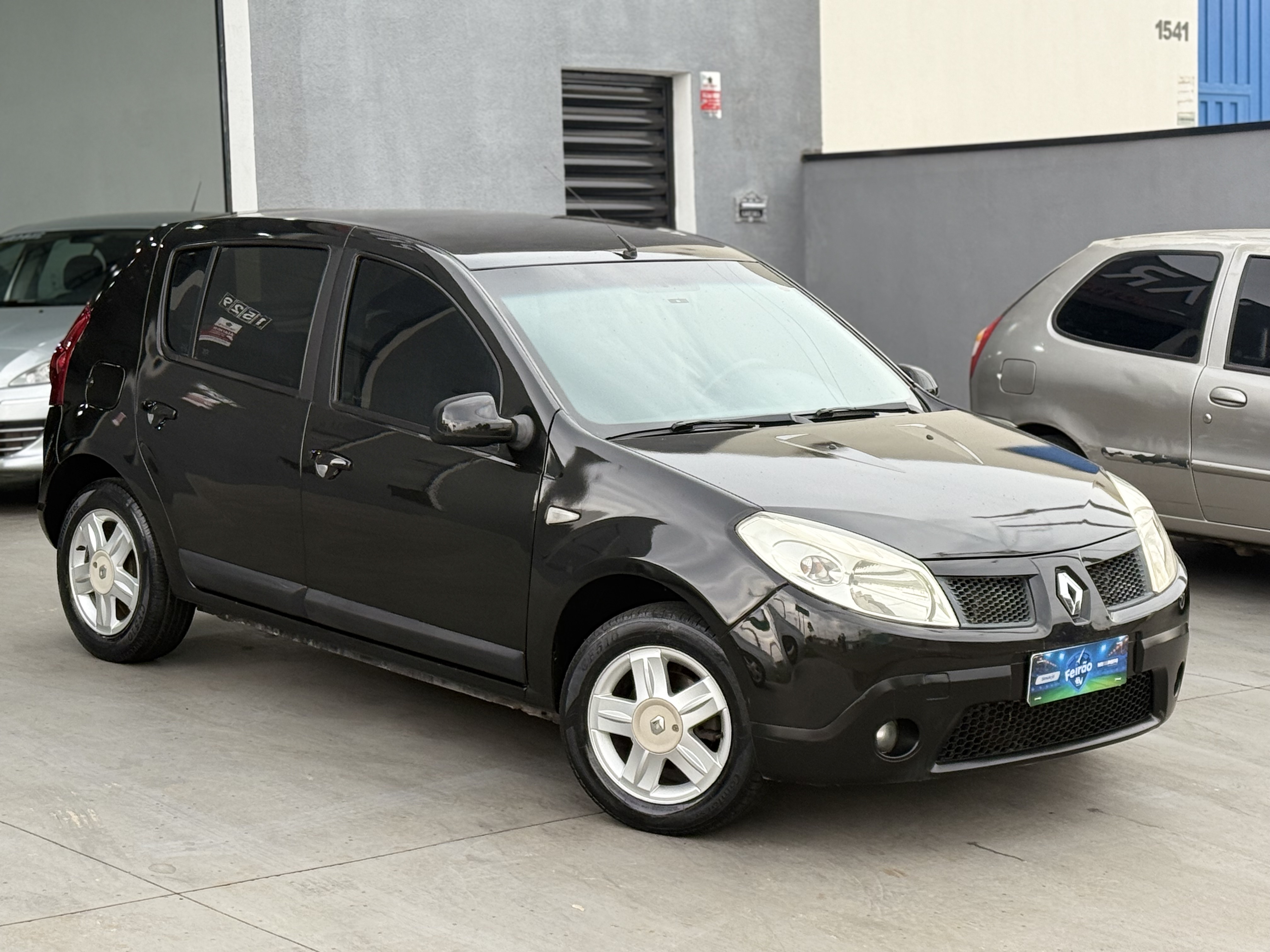 SANDERO